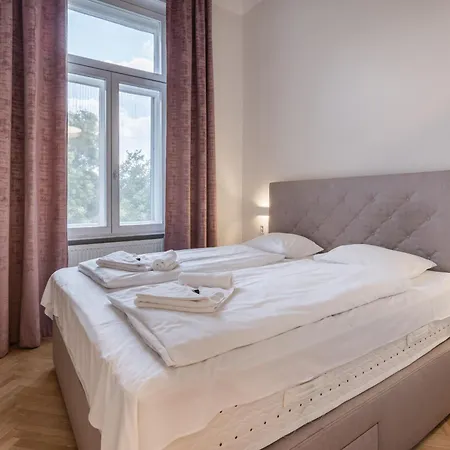 Klauzal City Garden - 2-bedroom K34 Apartment Budapest