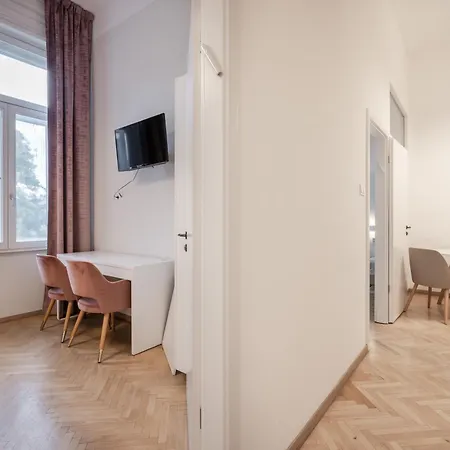 Klauzal City Garden - 2-bedroom K34 Budapest