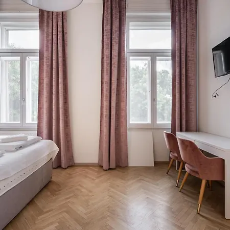 Klauzal City Garden - 2-bedroom K34 Apartment *