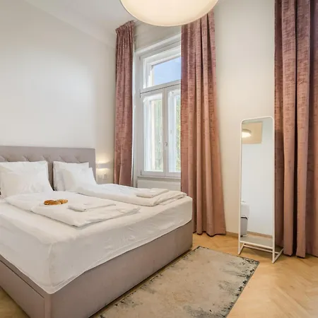 Klauzal City Garden - 2-bedroom K34 * Budapest